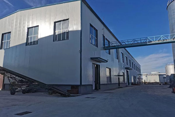 银川彩钢板厂房安装：彩钢板优势解析